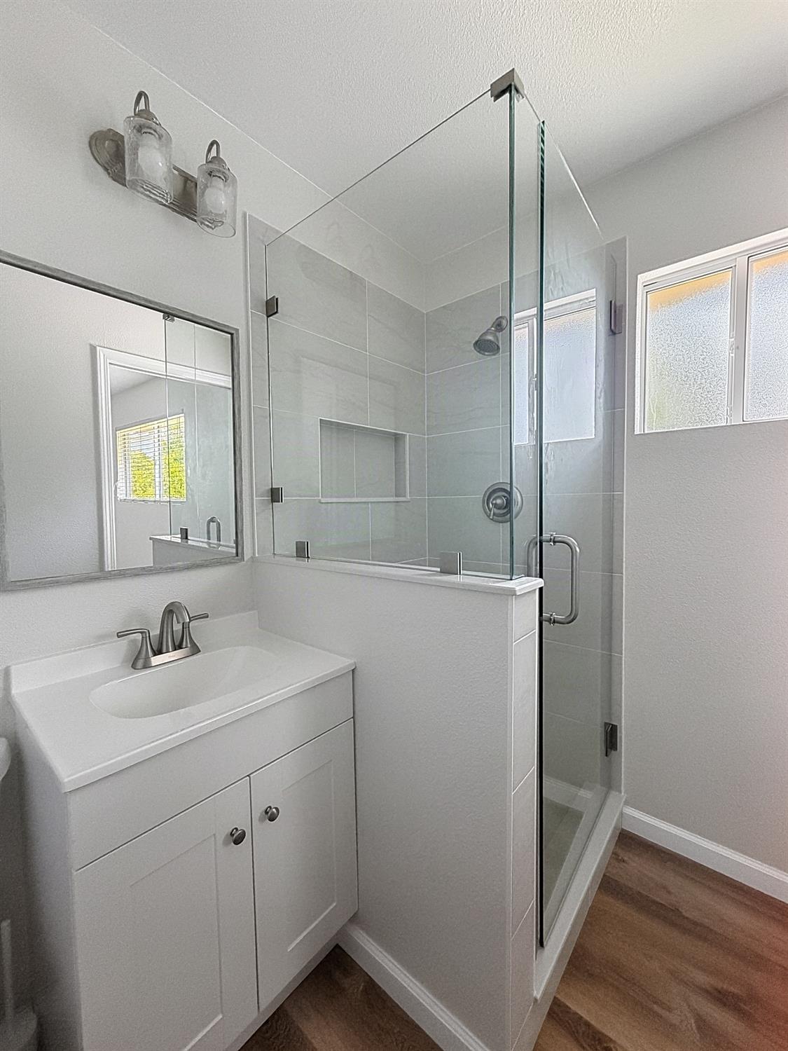 441 W 10th St, Gilroy, CA 95020