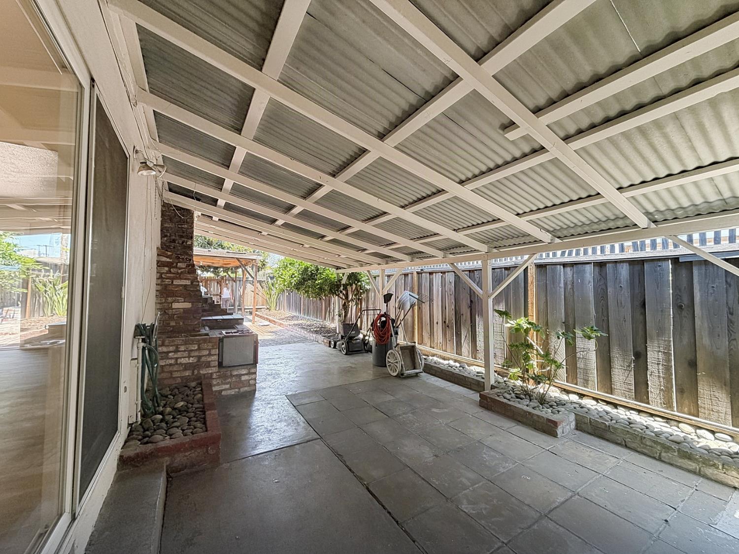 441 W 10th St, Gilroy, CA 95020