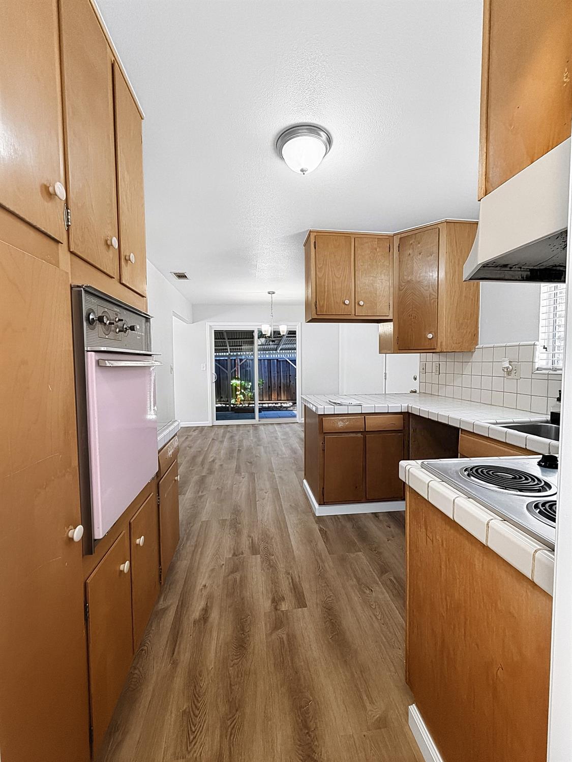 441 W 10th St, Gilroy, CA 95020