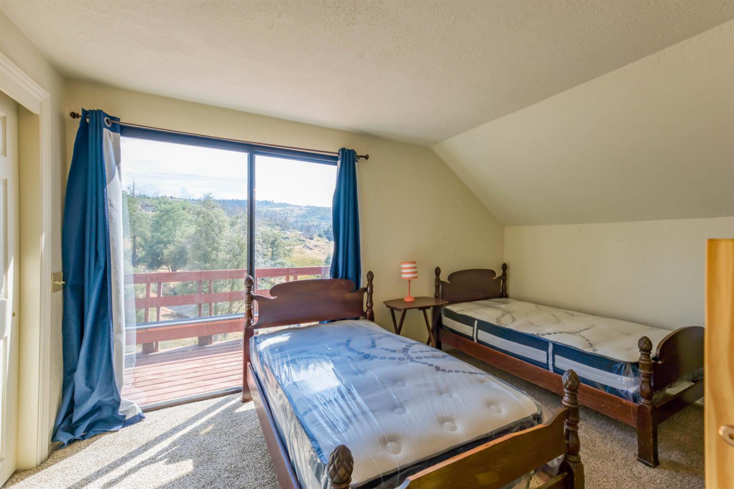45250 Auberry Rd, Auberry, CA 93602
