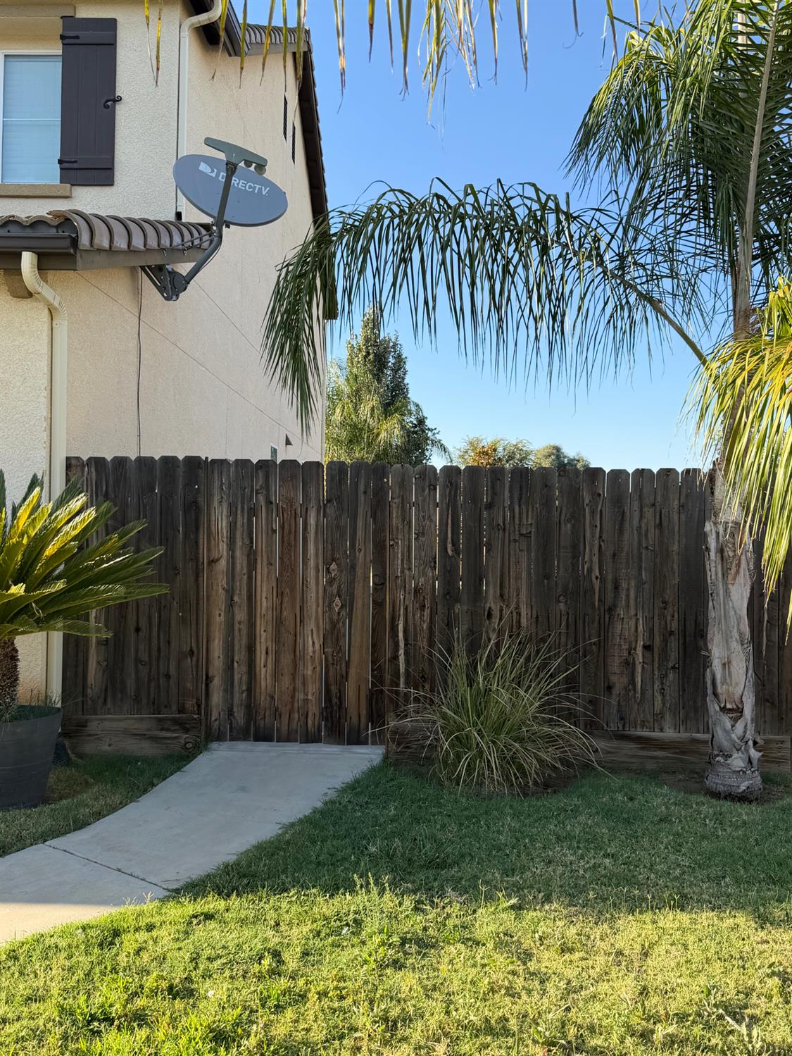 2049 Jordan Ave, Clovis, CA 93611