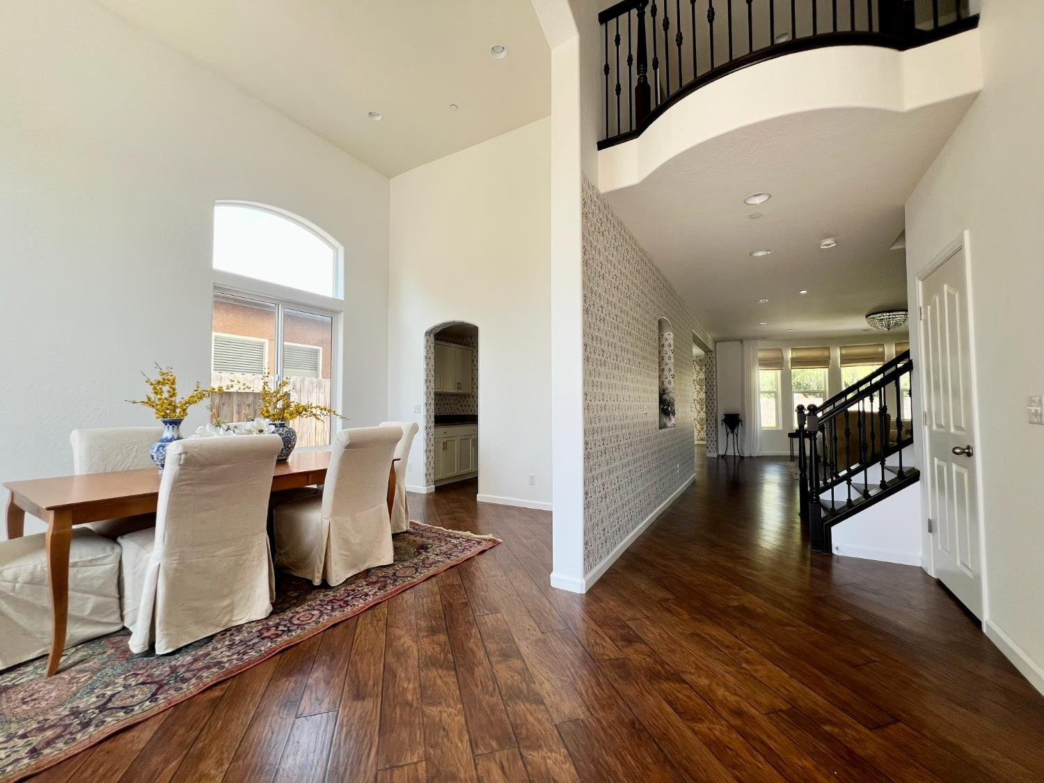 2049 Jordan Ave, Clovis, CA 93611