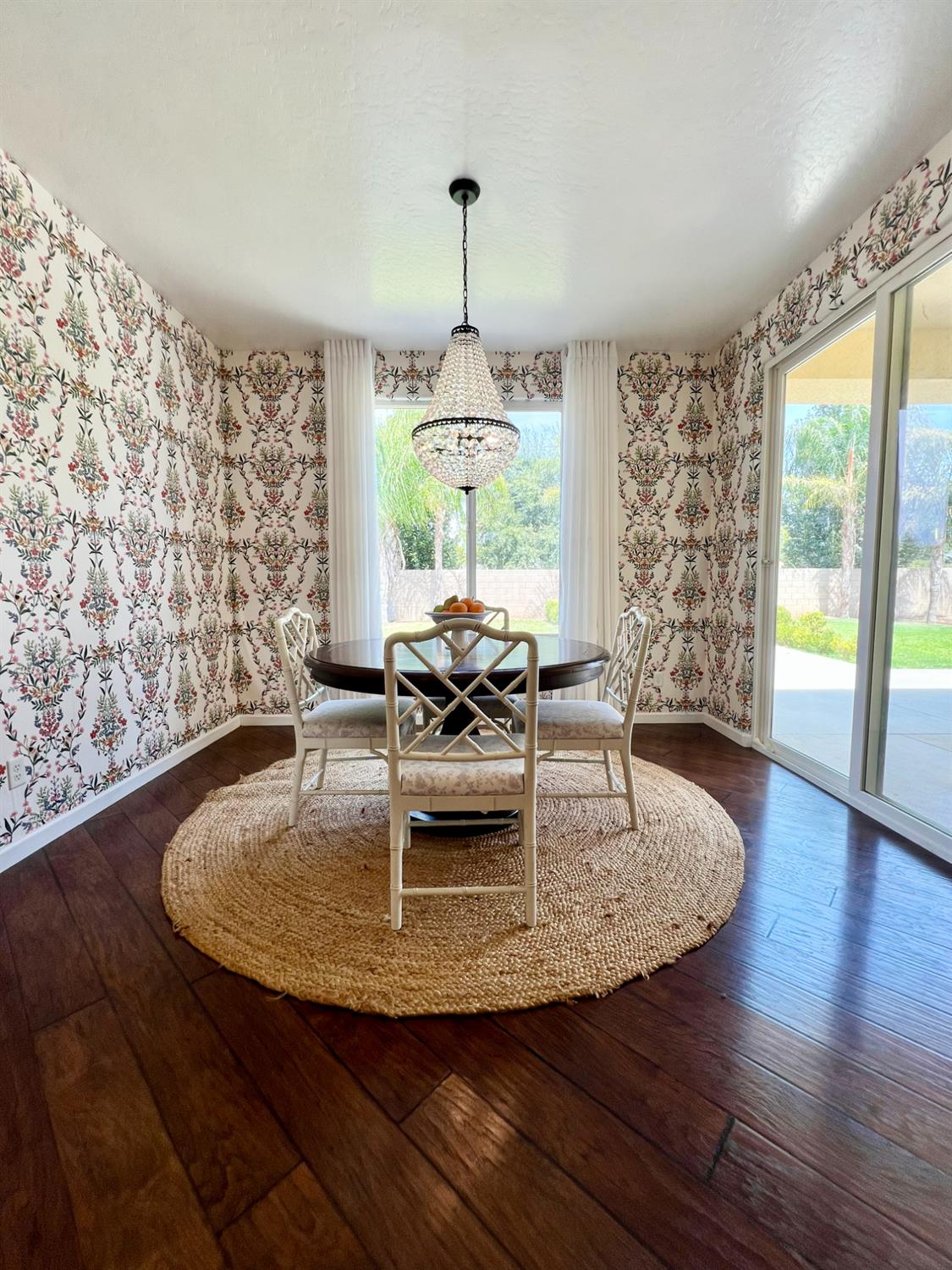 2049 Jordan Ave, Clovis, CA 93611