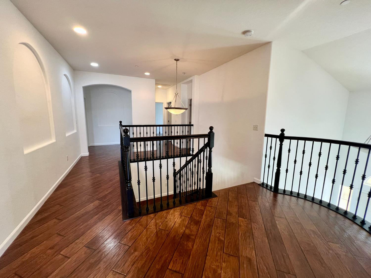 2049 Jordan Ave, Clovis, CA 93611