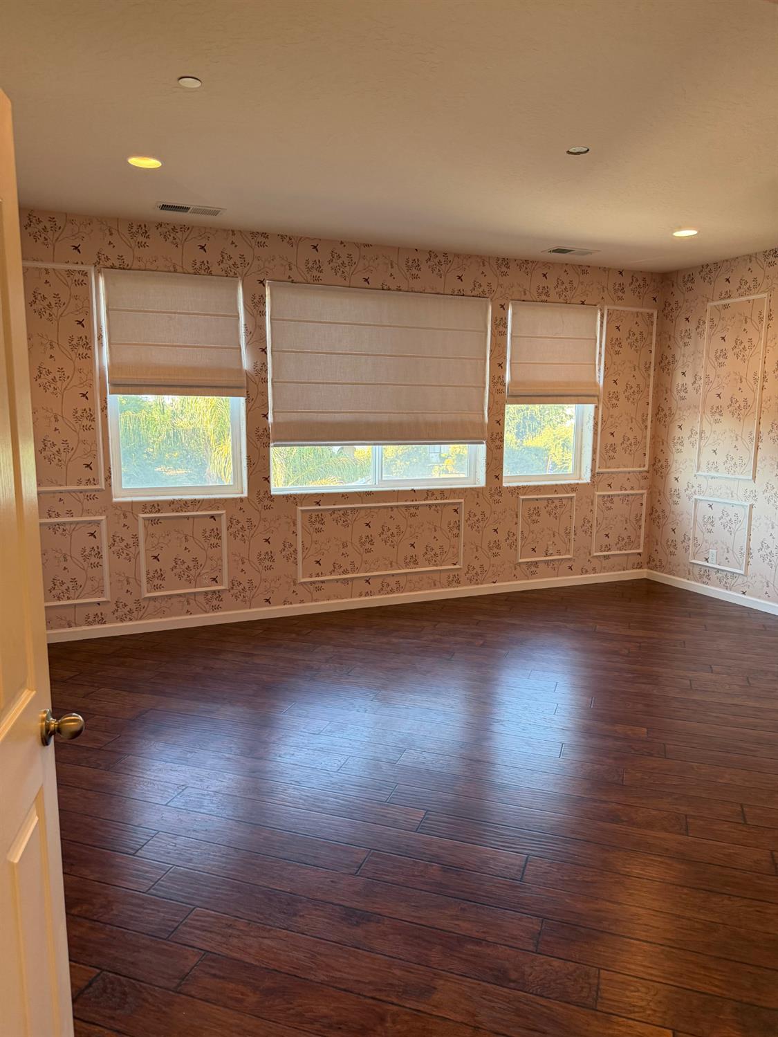 2049 Jordan Ave, Clovis, CA 93611