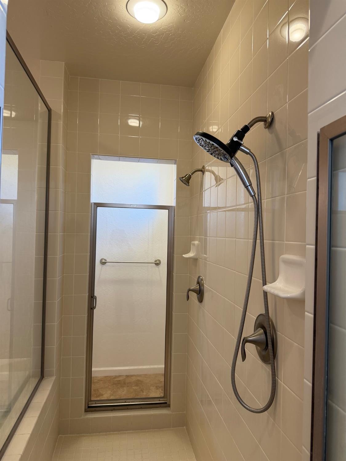 2049 Jordan Ave, Clovis, CA 93611