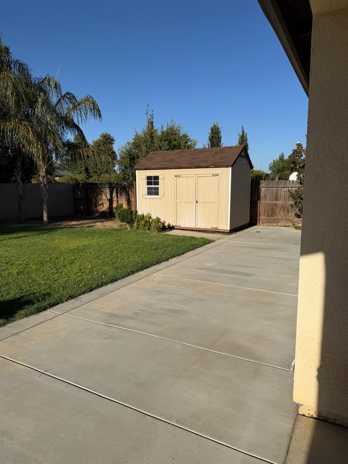 2049 Jordan Ave, Clovis, CA 93611