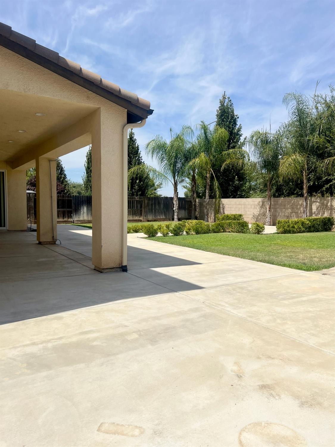 2049 Jordan Ave, Clovis, CA 93611