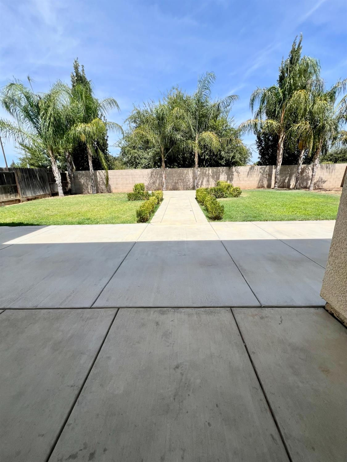 2049 Jordan Ave, Clovis, CA 93611