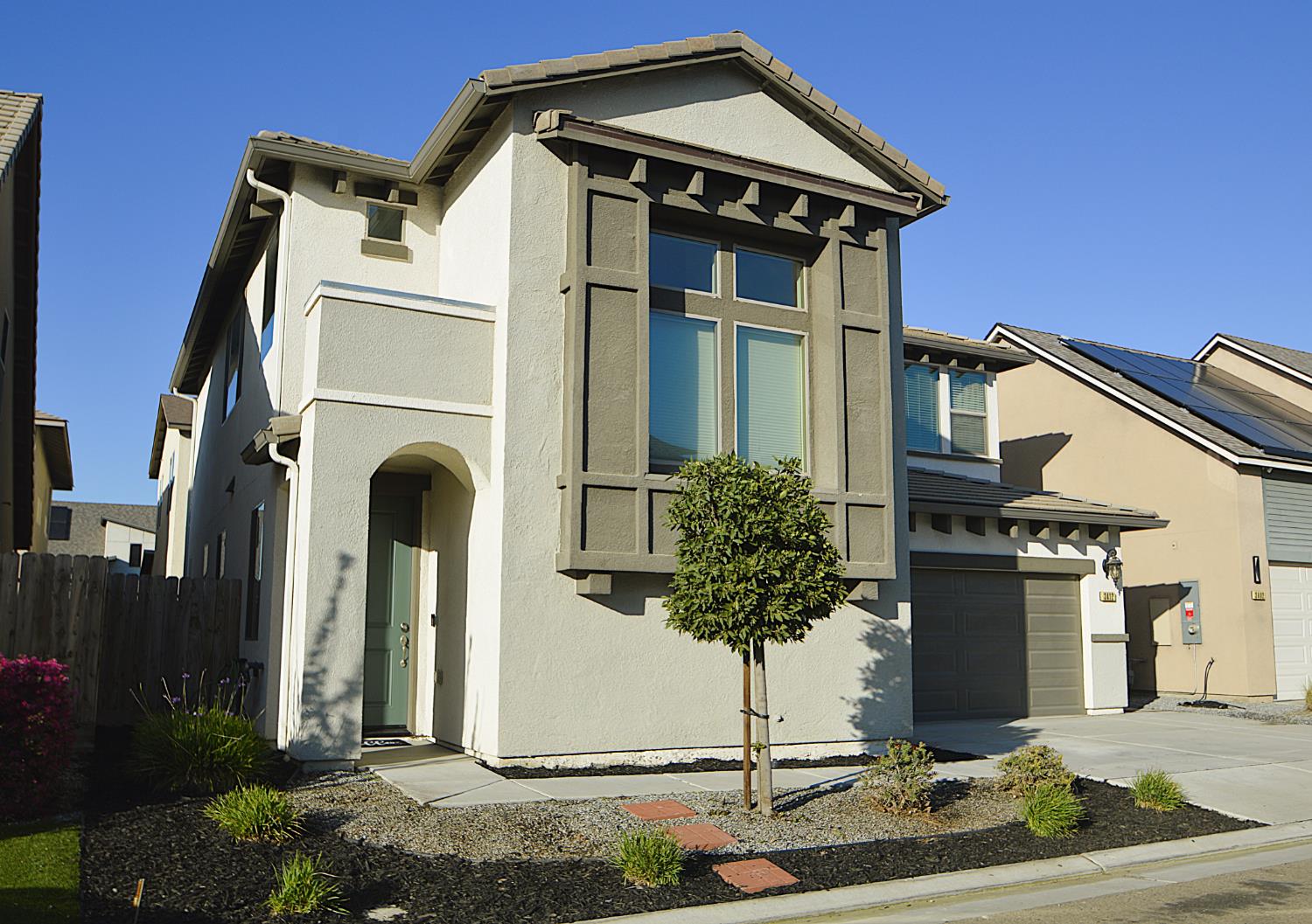3412 W Venice, Visalia, CA 93277