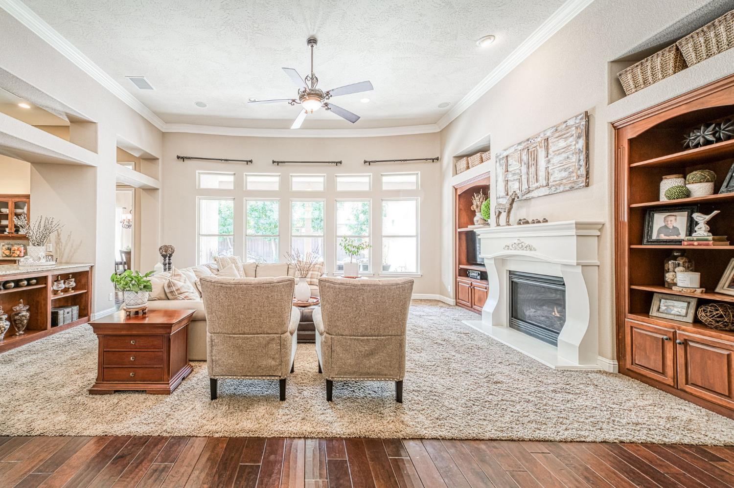 526 W Powers, Clovis, CA 93619