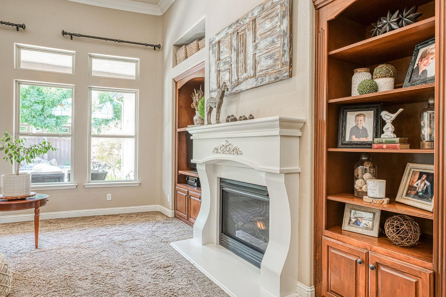 526 W Powers, Clovis, CA 93619