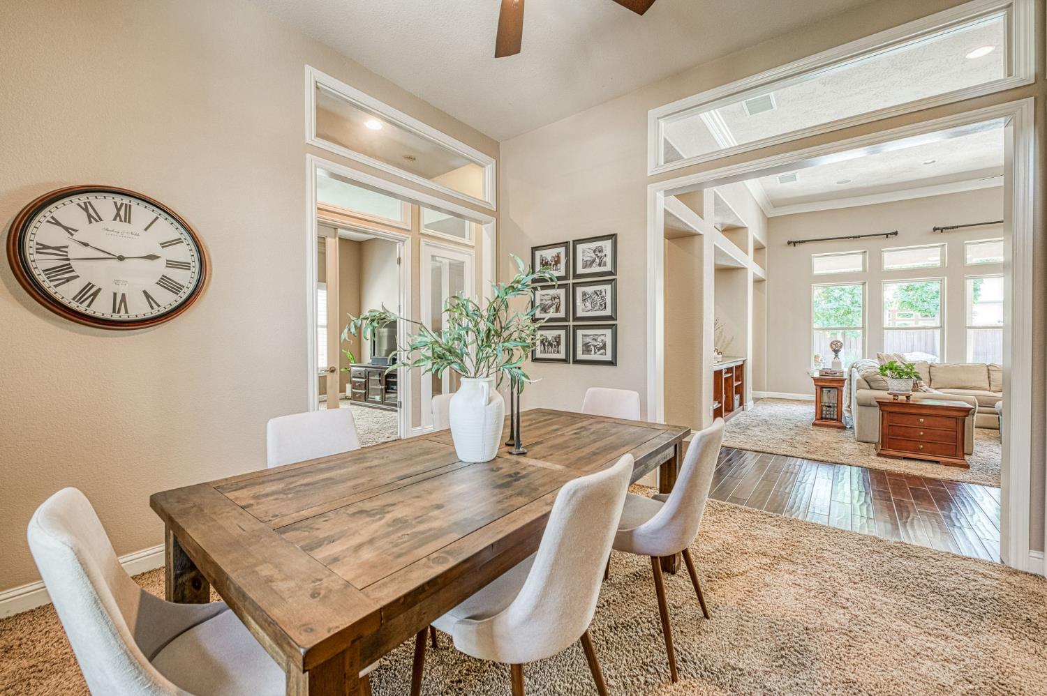 526 W Powers, Clovis, CA 93619