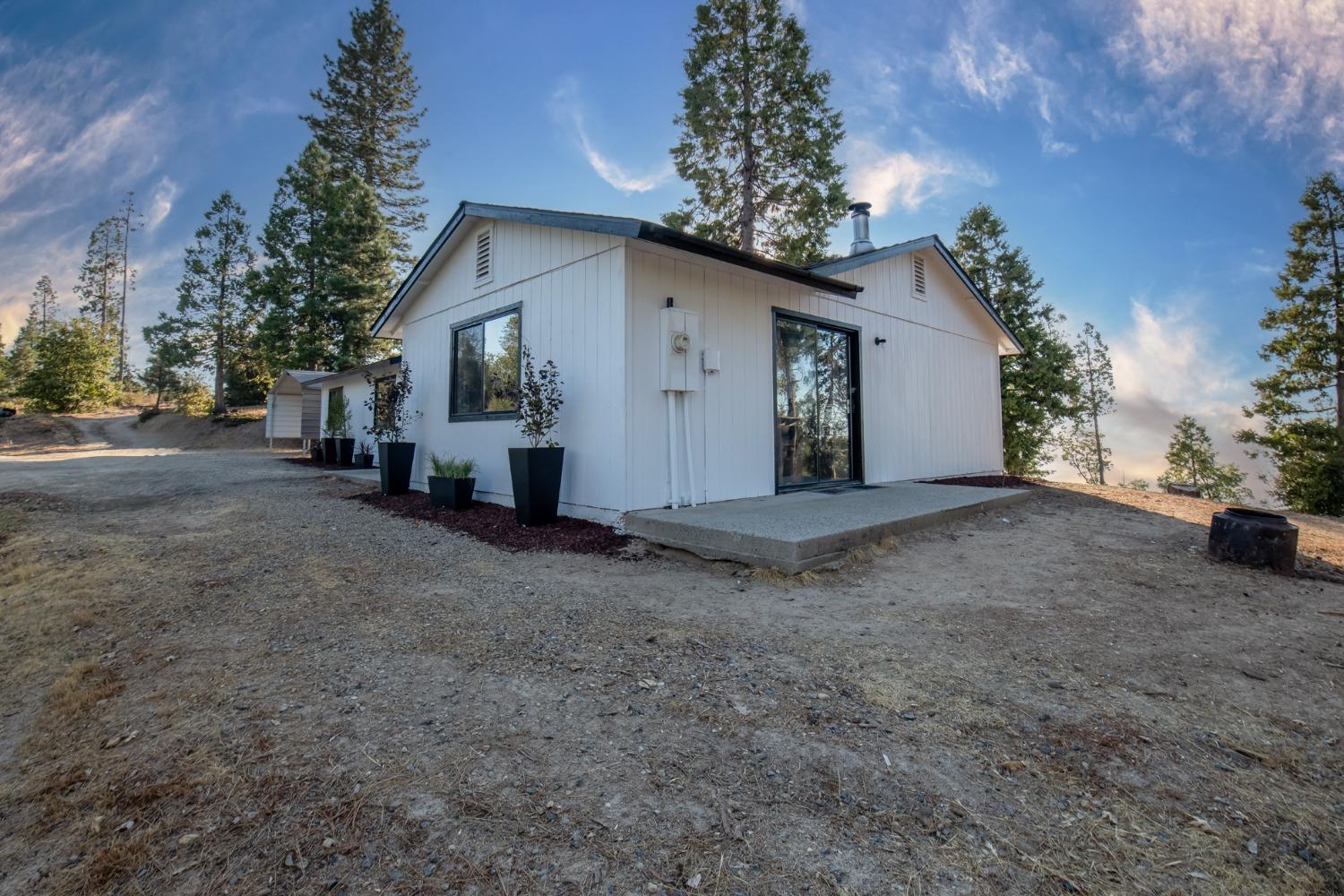 41789 Marmot Ln, Auberry, CA 93602