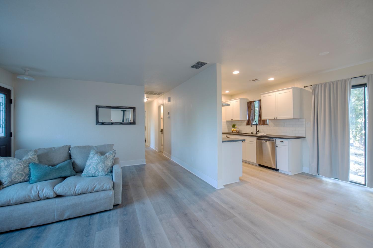 41789 Marmot Ln, Auberry, CA 93602