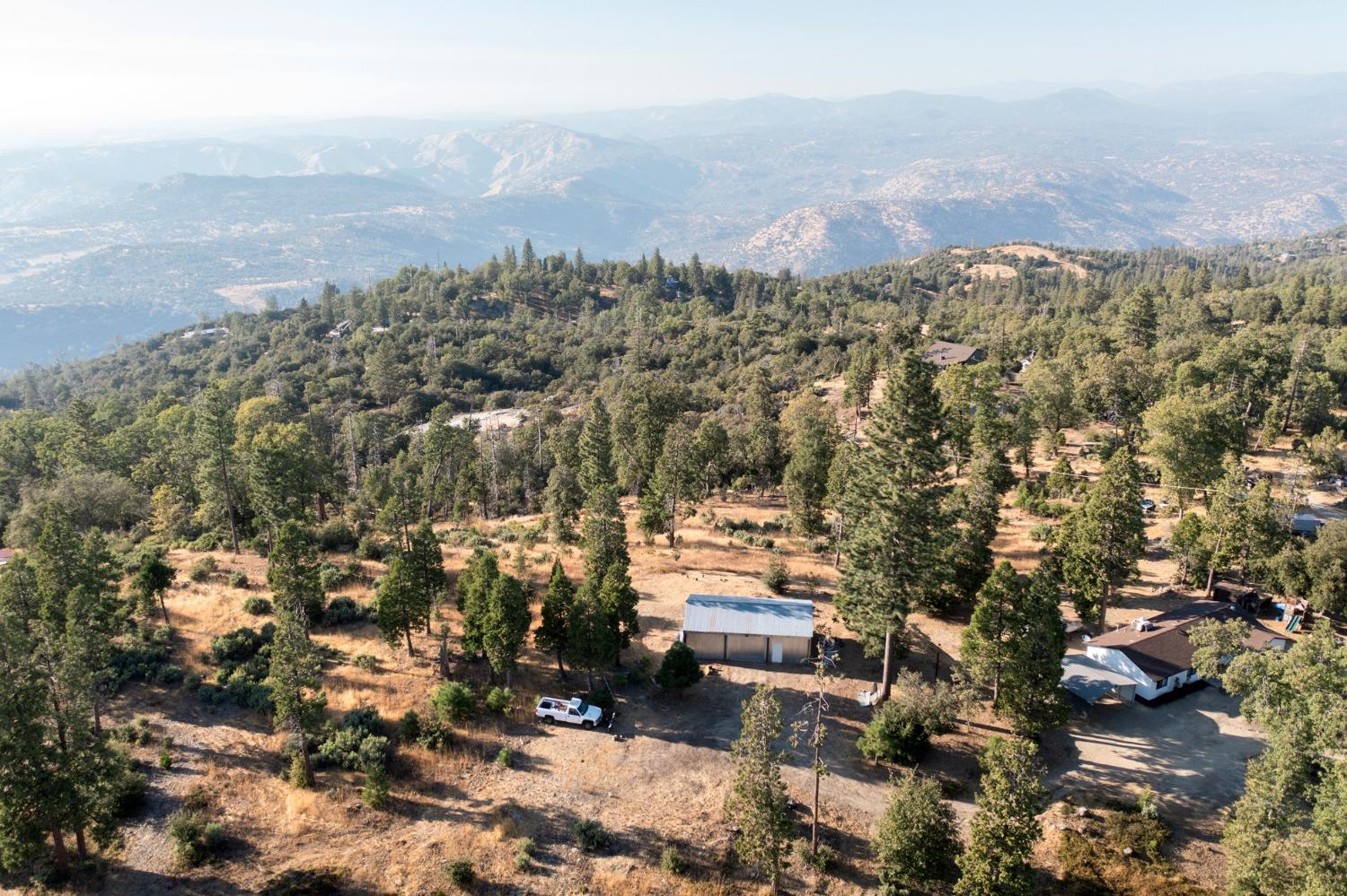 41789 Marmot Ln, Auberry, CA 93602
