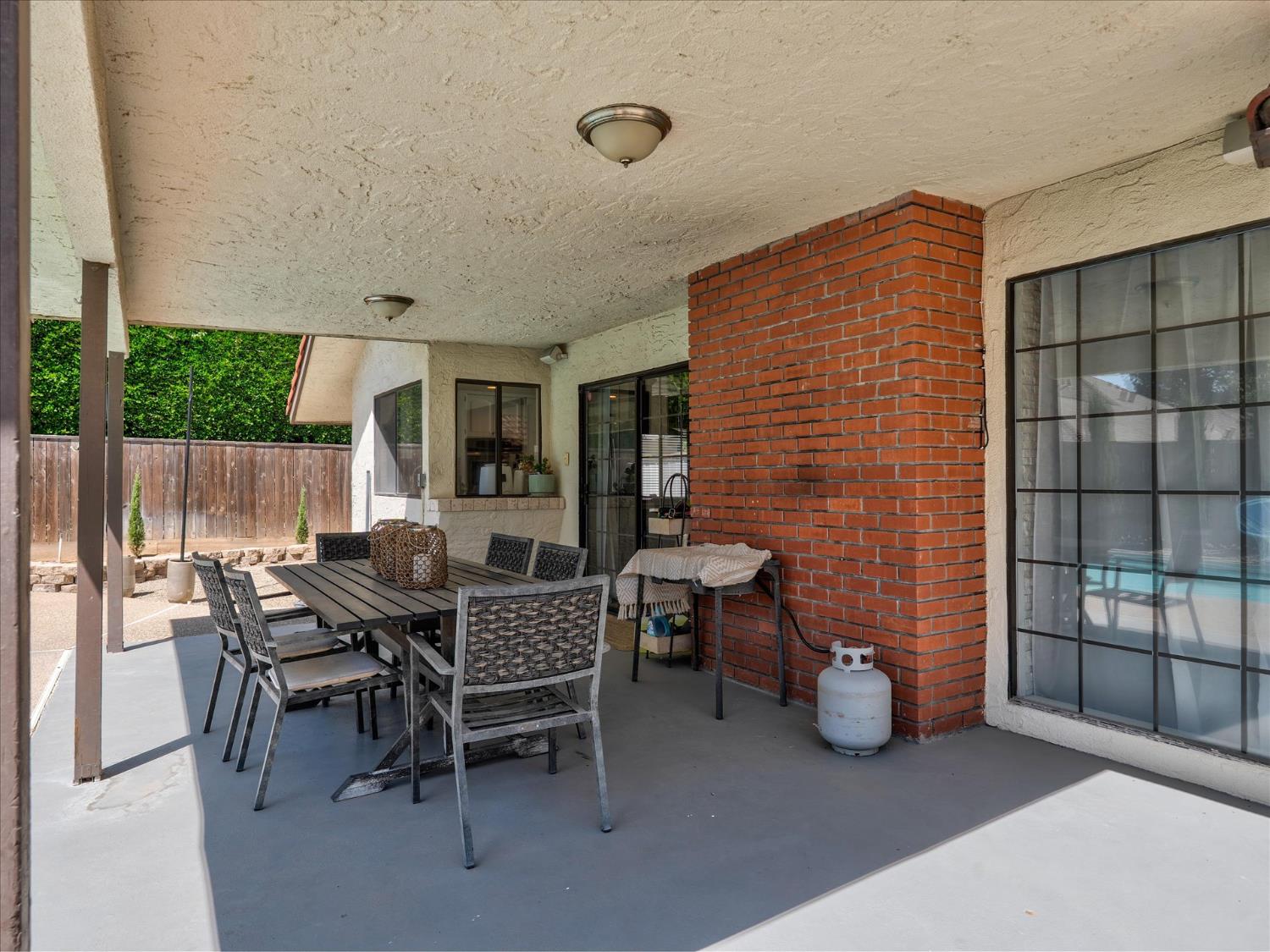 805 E Kelso, Fresno, CA 93720