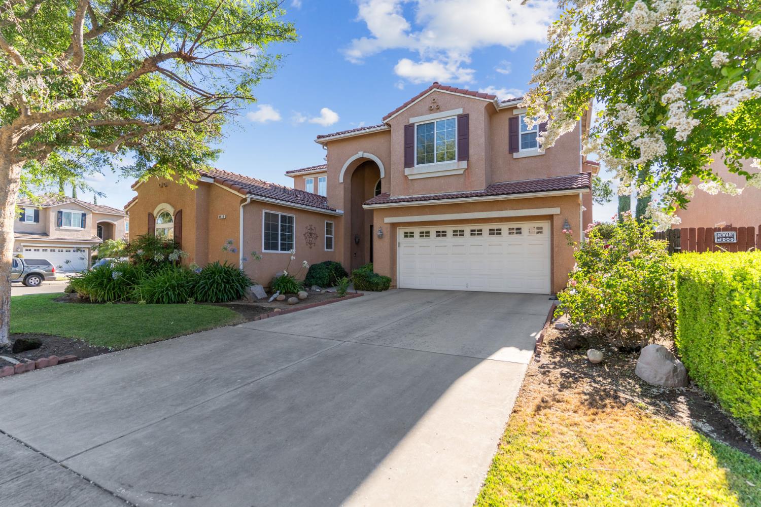 8553 N Ann Ave, Fresno, CA 93720