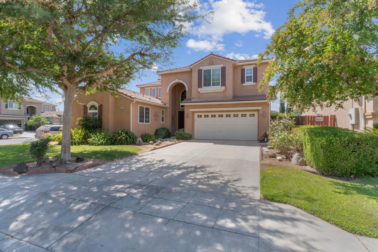 8553 N Ann Ave, Fresno, CA 93720