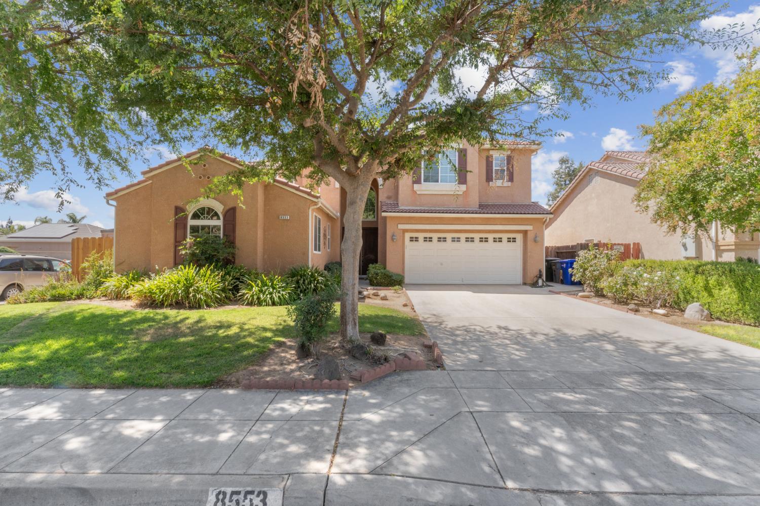 8553 N Ann Ave, Fresno, CA 93720