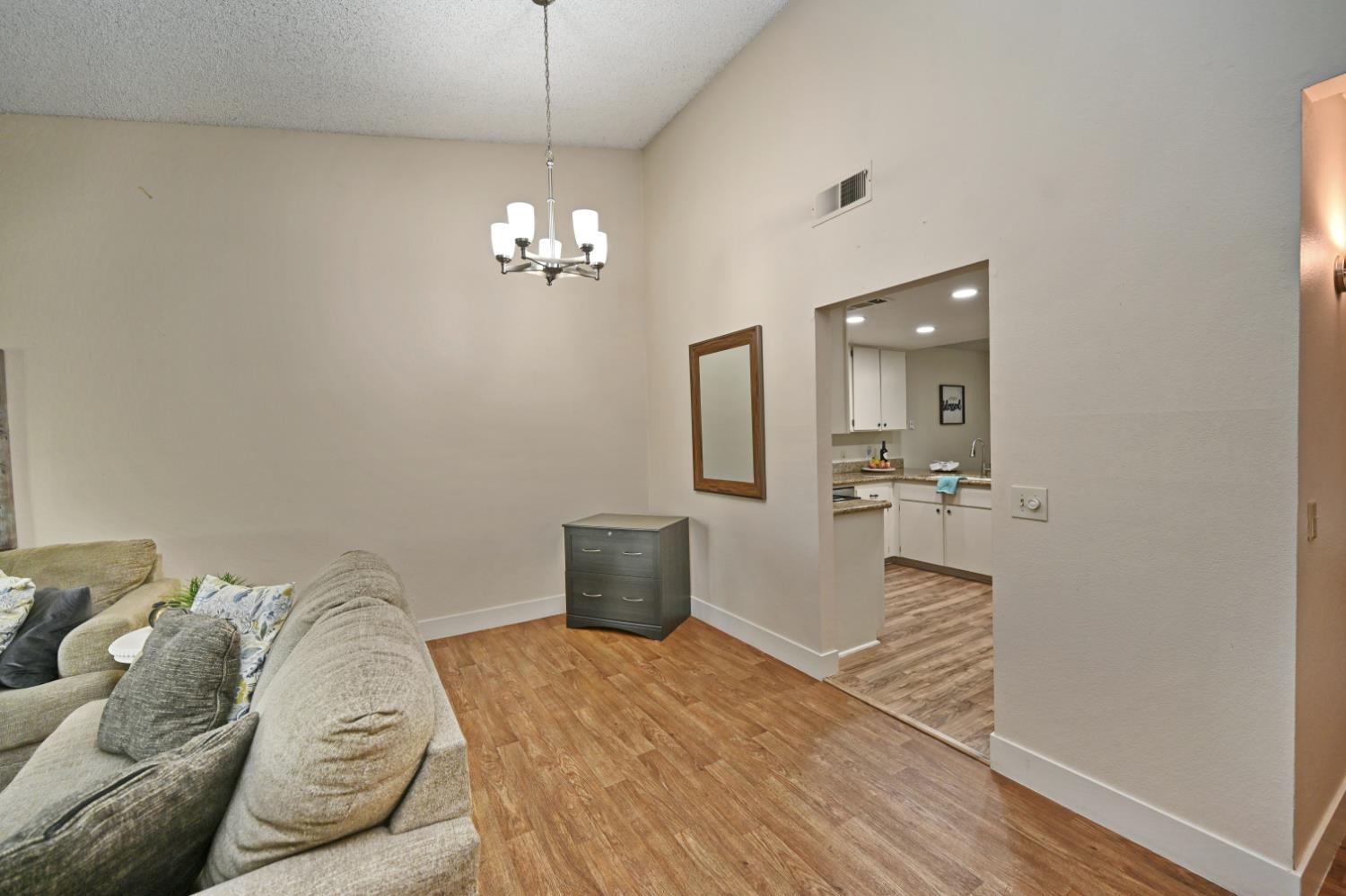 4985 E Butler Ave #120, Fresno, CA 93727