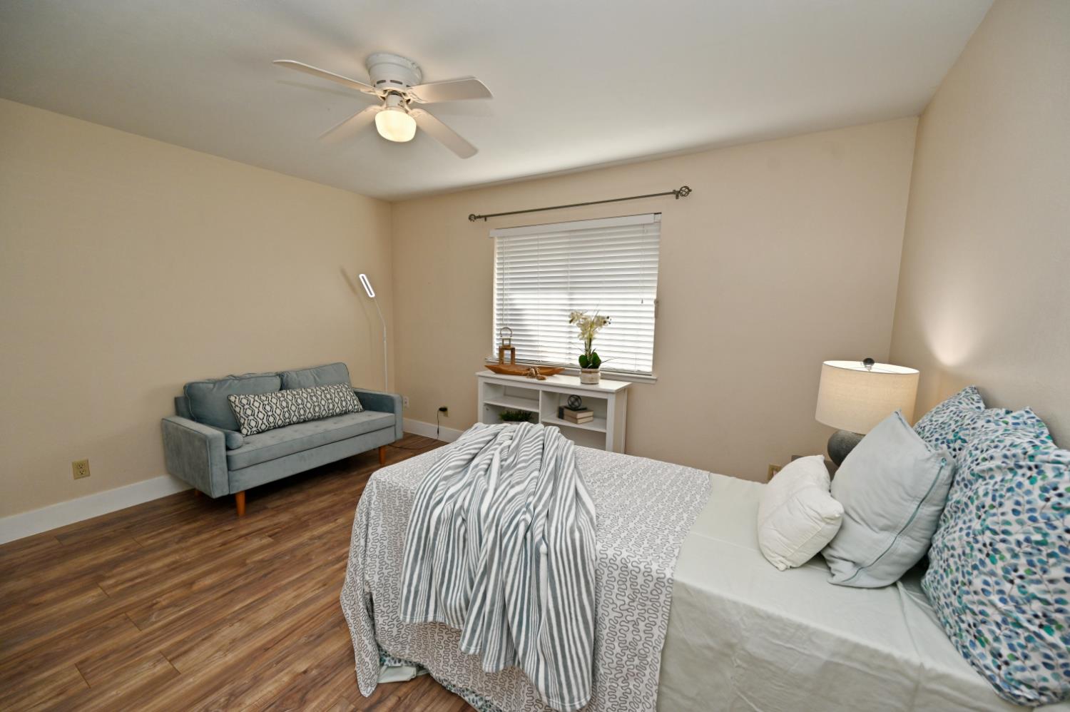 4985 E Butler Ave #120, Fresno, CA 93727