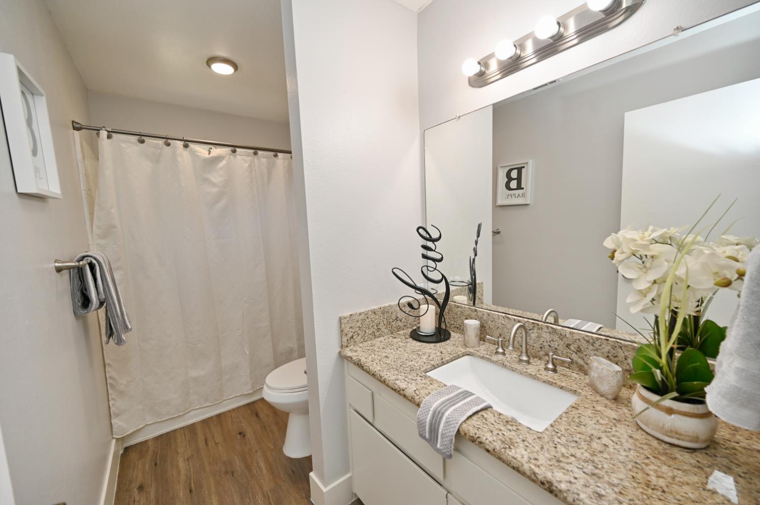 4985 E Butler Ave #120, Fresno, CA 93727