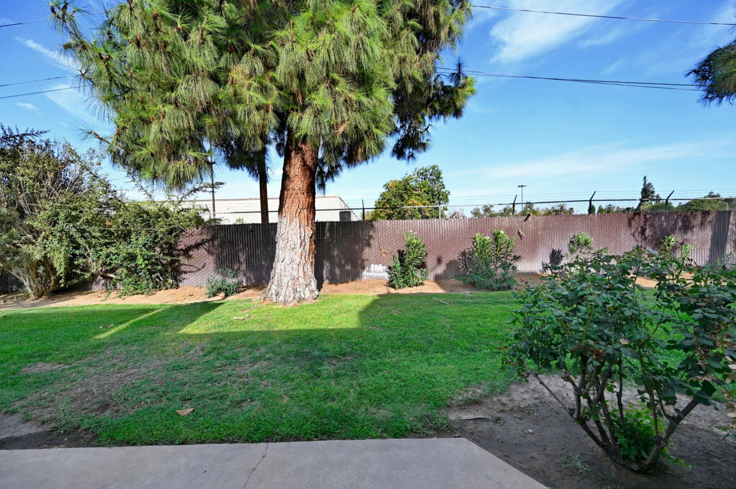4985 E Butler Ave #120, Fresno, CA 93727