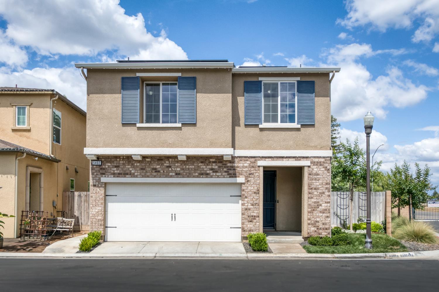 5402 W Santa Barbara Dr, Fresno, CA 93722