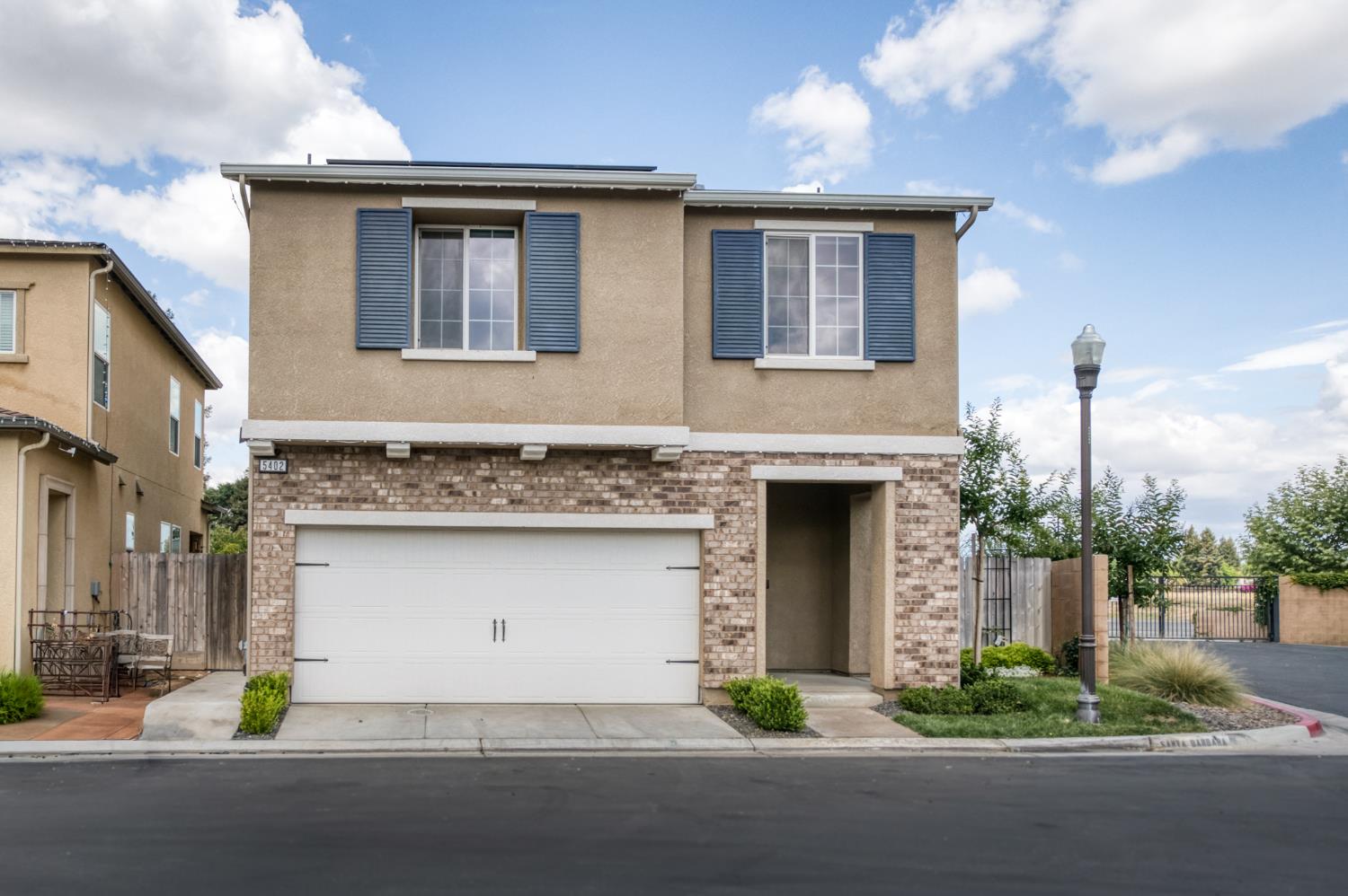 5402 W Santa Barbara Dr, Fresno, CA 93722