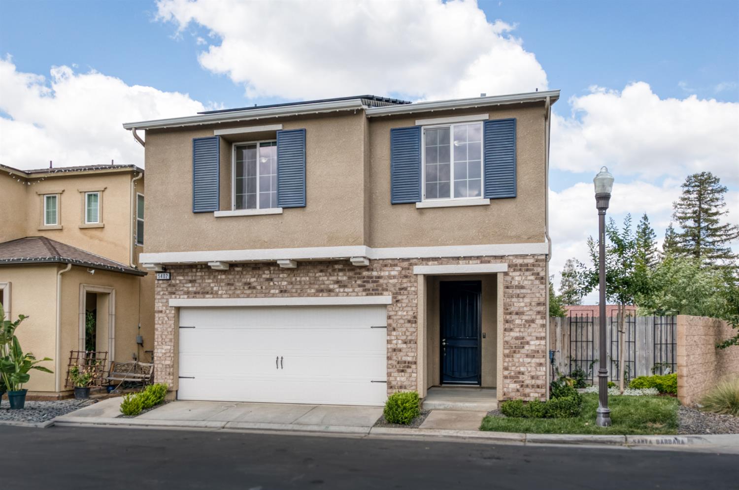 5402 W Santa Barbara Dr, Fresno, CA 93722