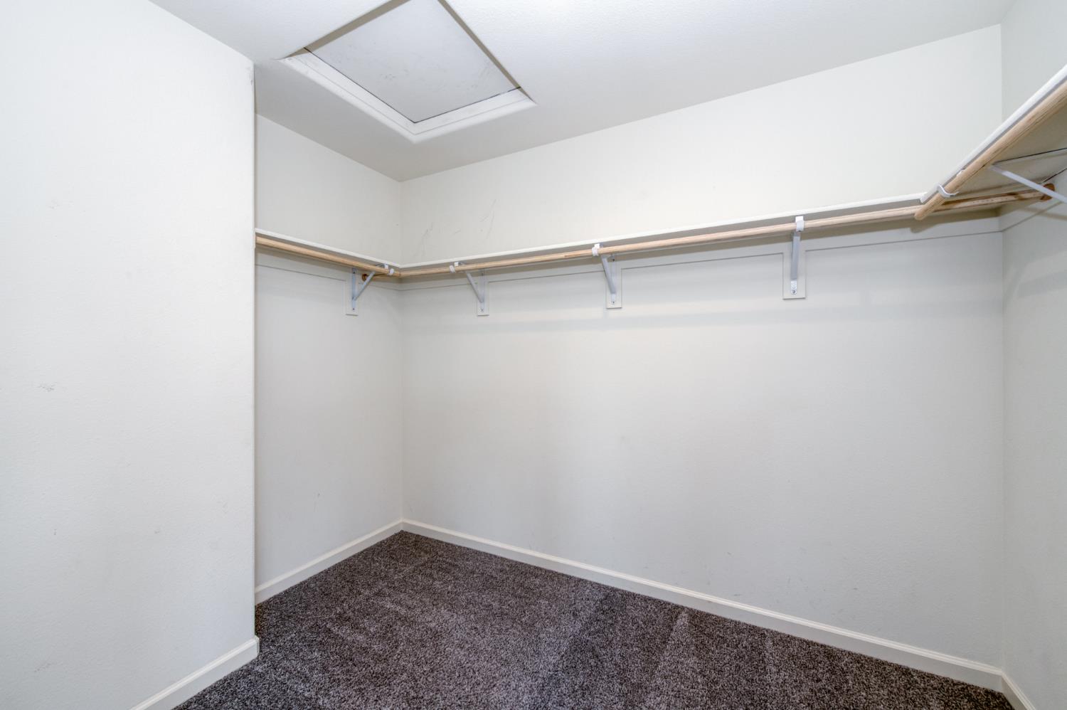 5402 W Santa Barbara Dr, Fresno, CA 93722