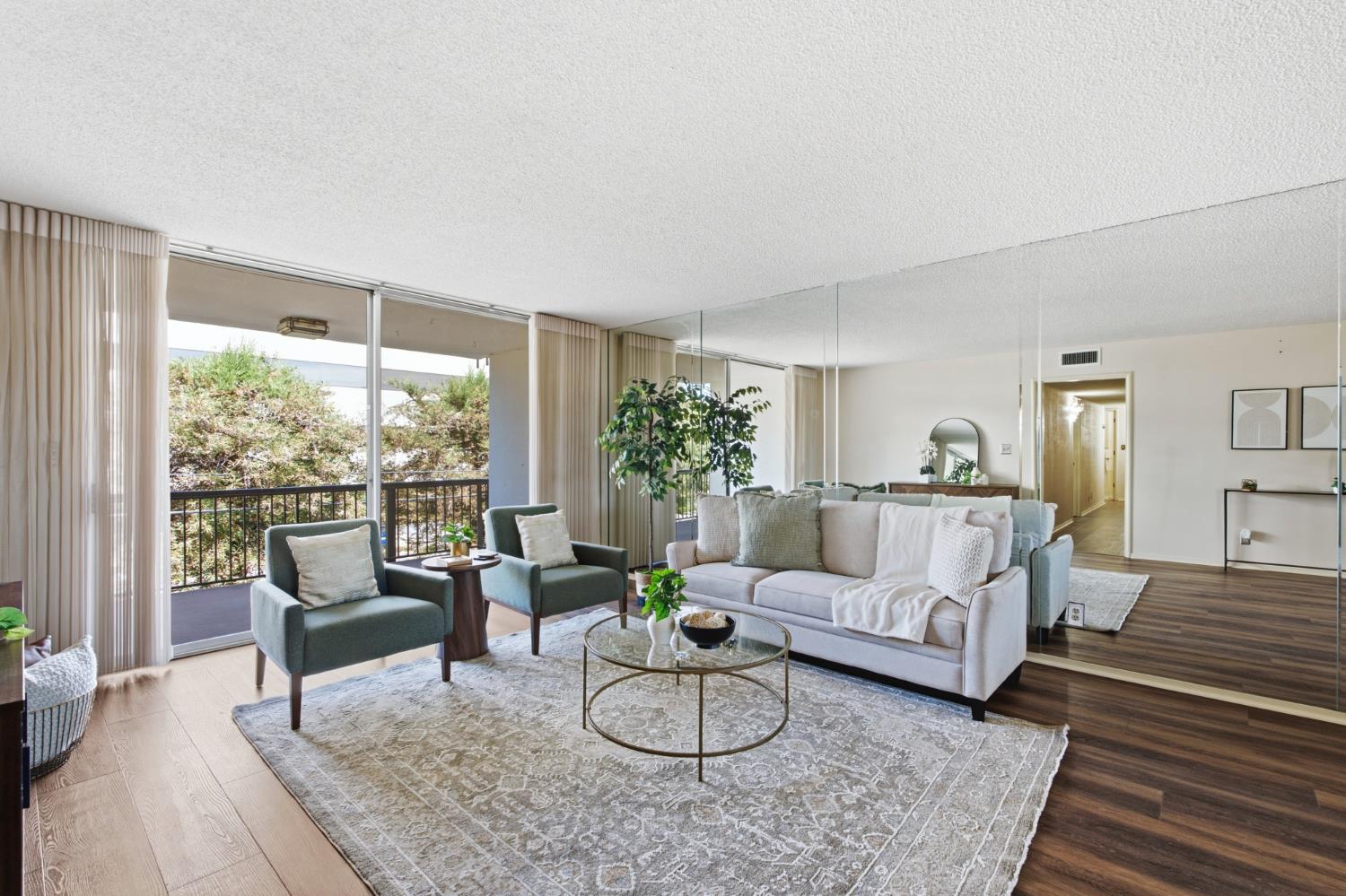 5180 N Wishon Ave #201, Fresno, CA 93704