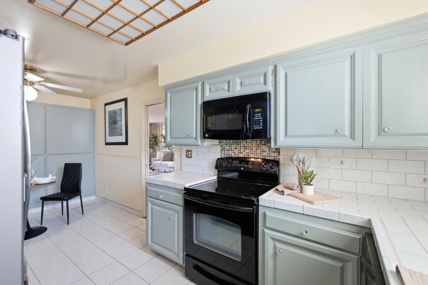 5180 N Wishon Ave #201, Fresno, CA 93704