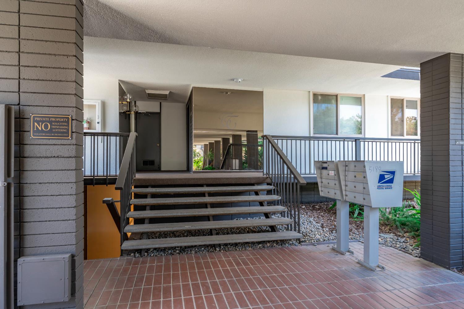 5180 N Wishon Ave #201, Fresno, CA 93704