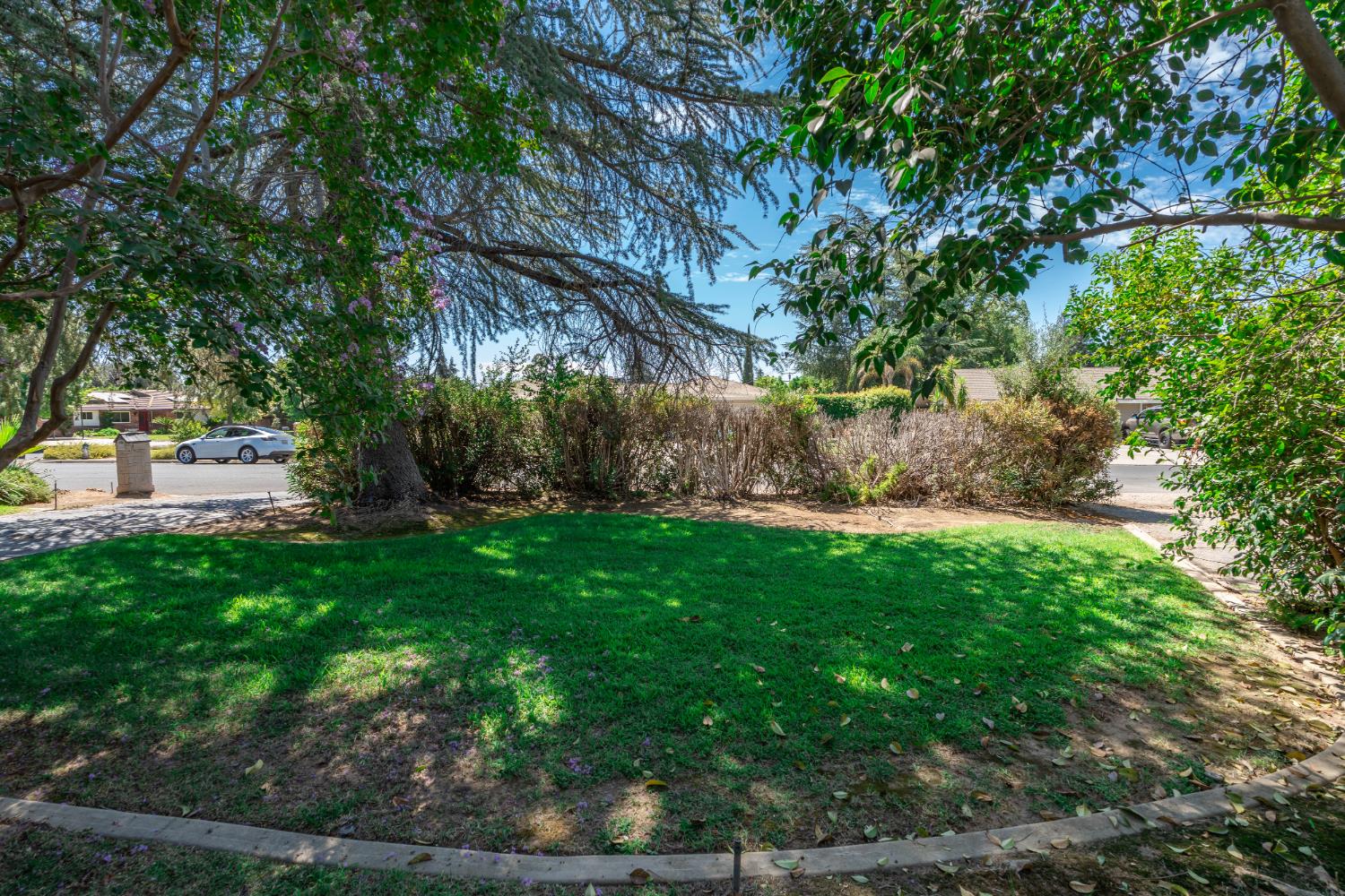 720 W Celeste Ave, Fresno, CA 93704