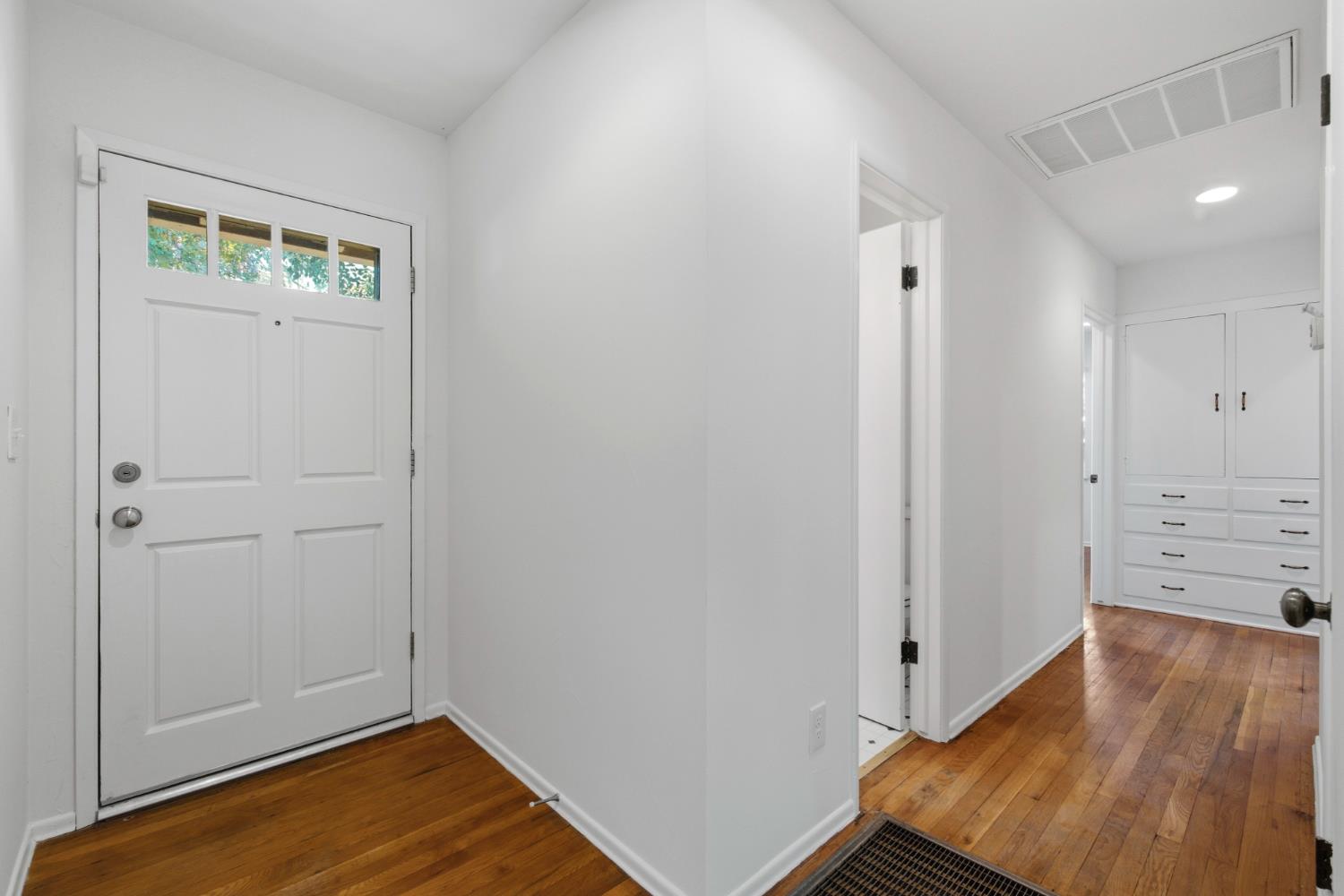 720 W Celeste Ave, Fresno, CA 93704