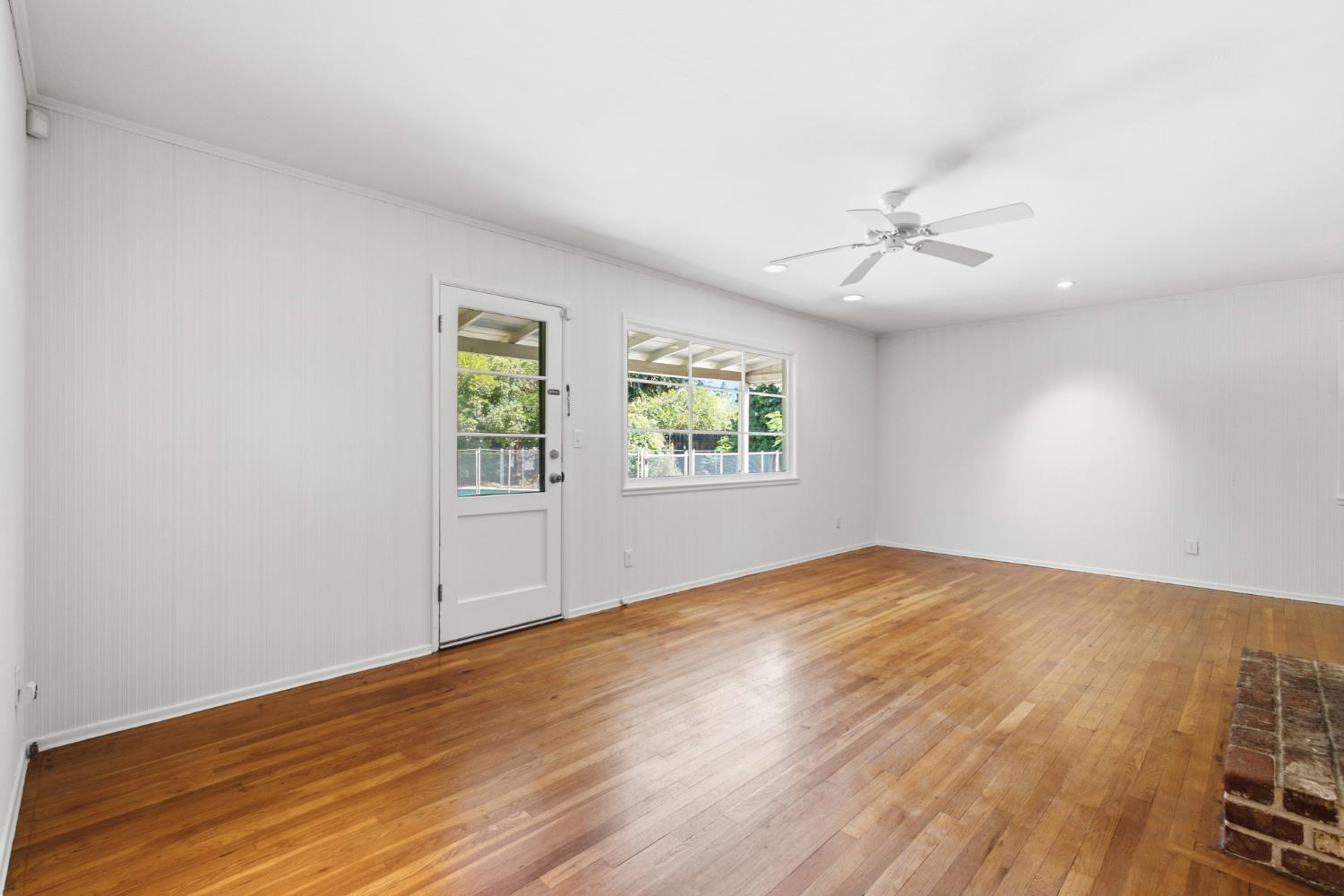 720 W Celeste Ave, Fresno, CA 93704