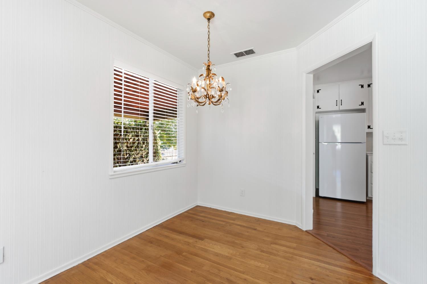 720 W Celeste Ave, Fresno, CA 93704