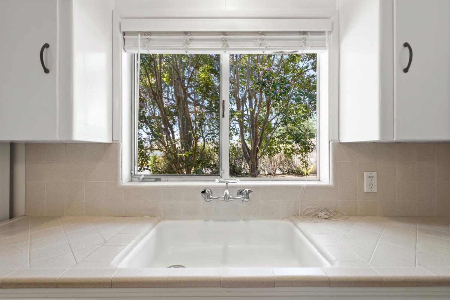 720 W Celeste Ave, Fresno, CA 93704