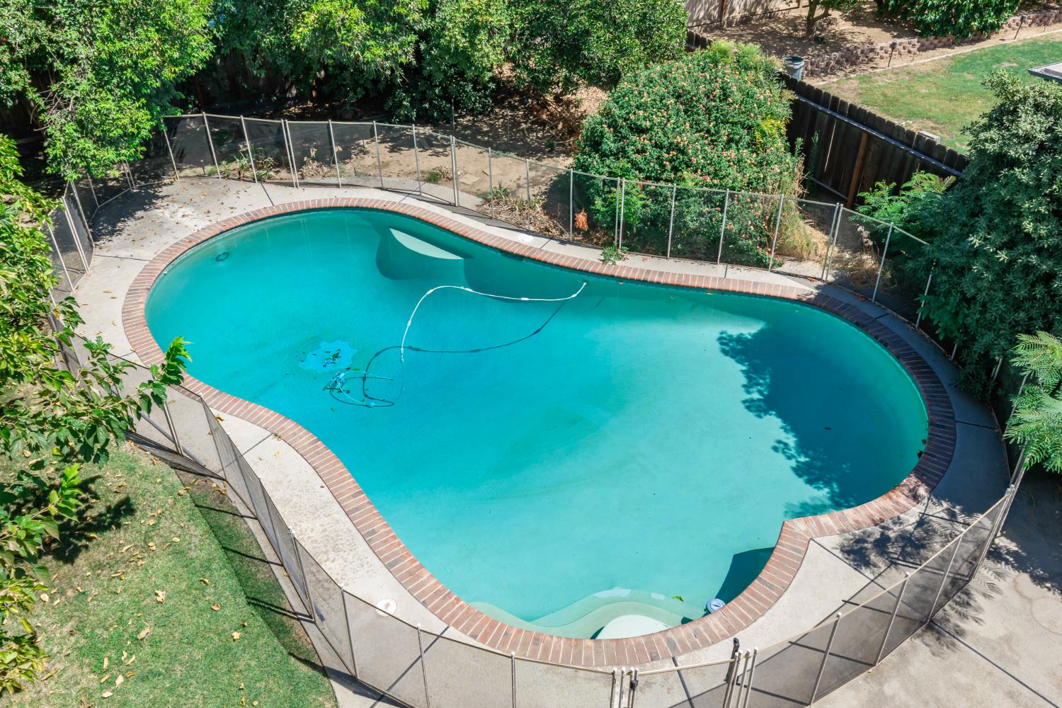 720 W Celeste Ave, Fresno, CA 93704