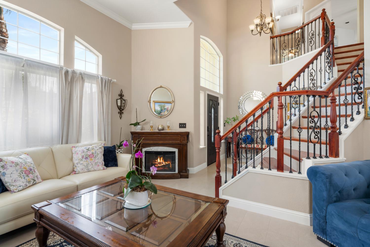 2433 Twain Ave, Clovis, CA 93611