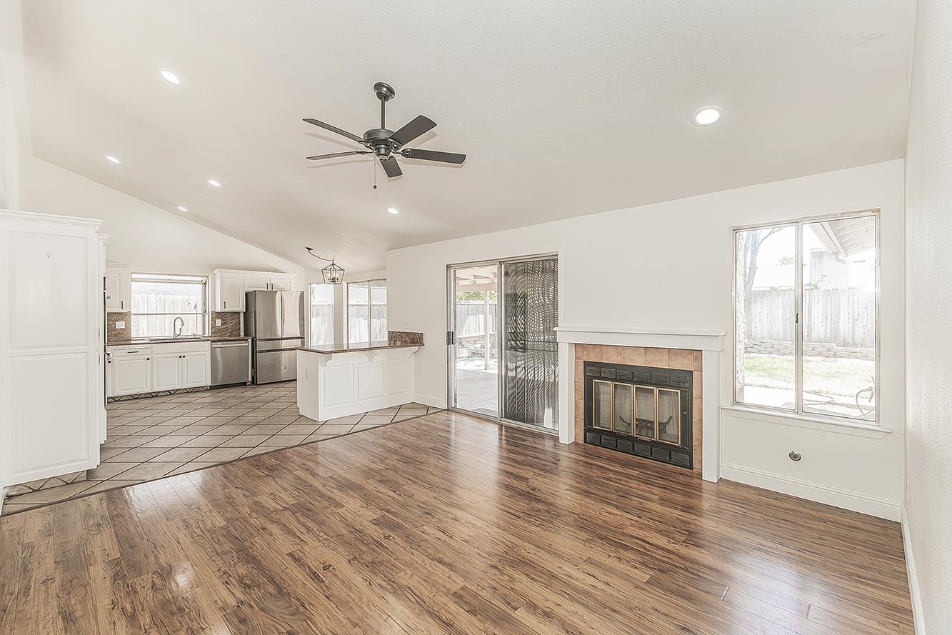 5193 W Hampton Way, Fresno, CA 93722
