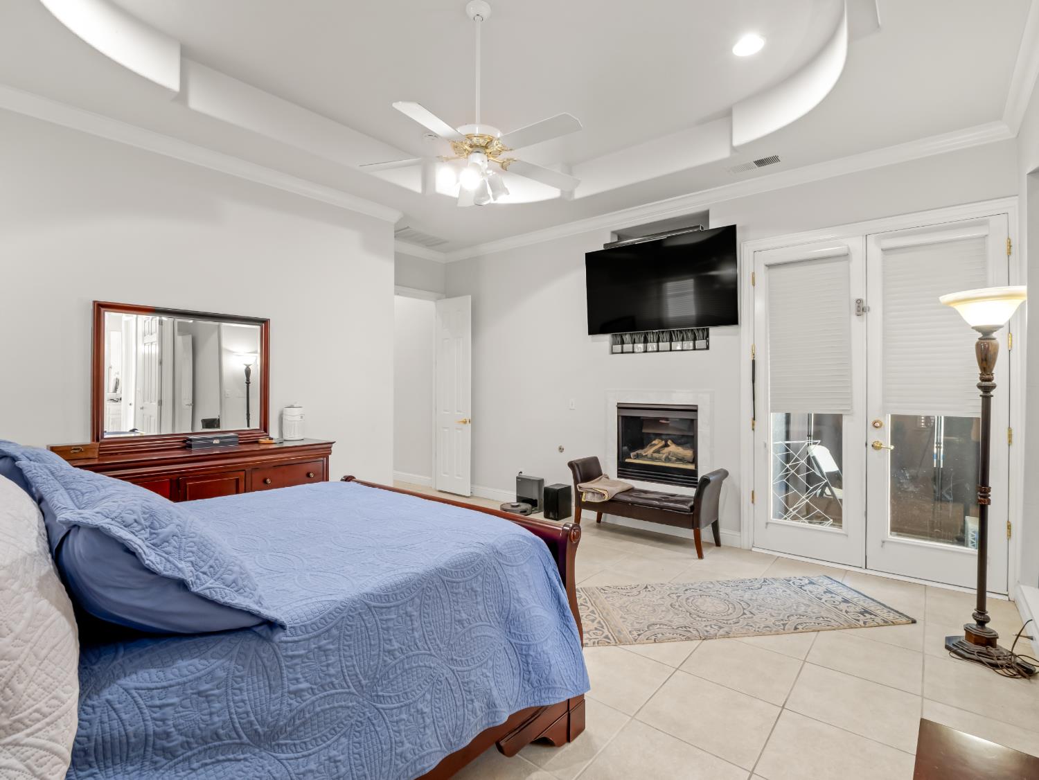 152 W Peace River Dr, Fresno, CA 93711