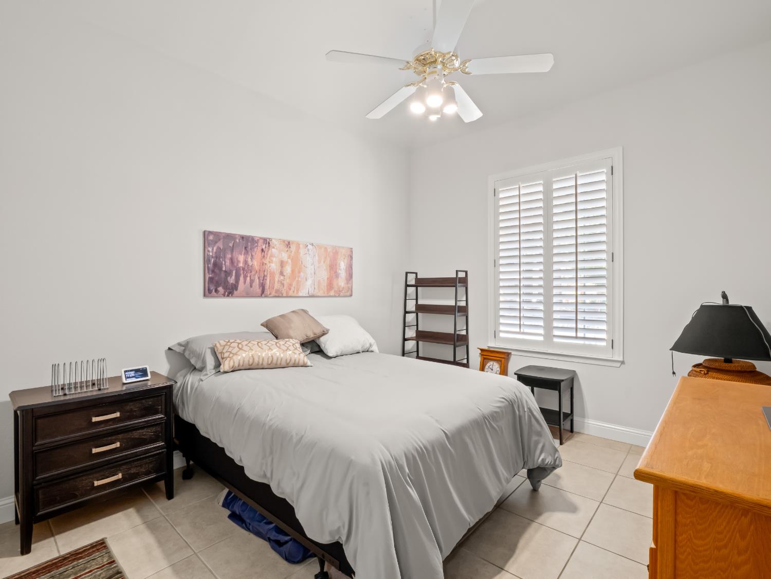 152 W Peace River Dr, Fresno, CA 93711