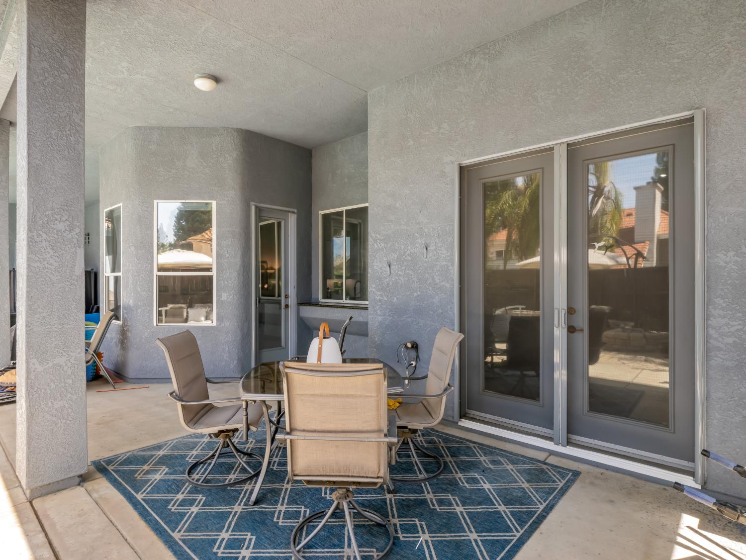 152 W Peace River Dr, Fresno, CA 93711