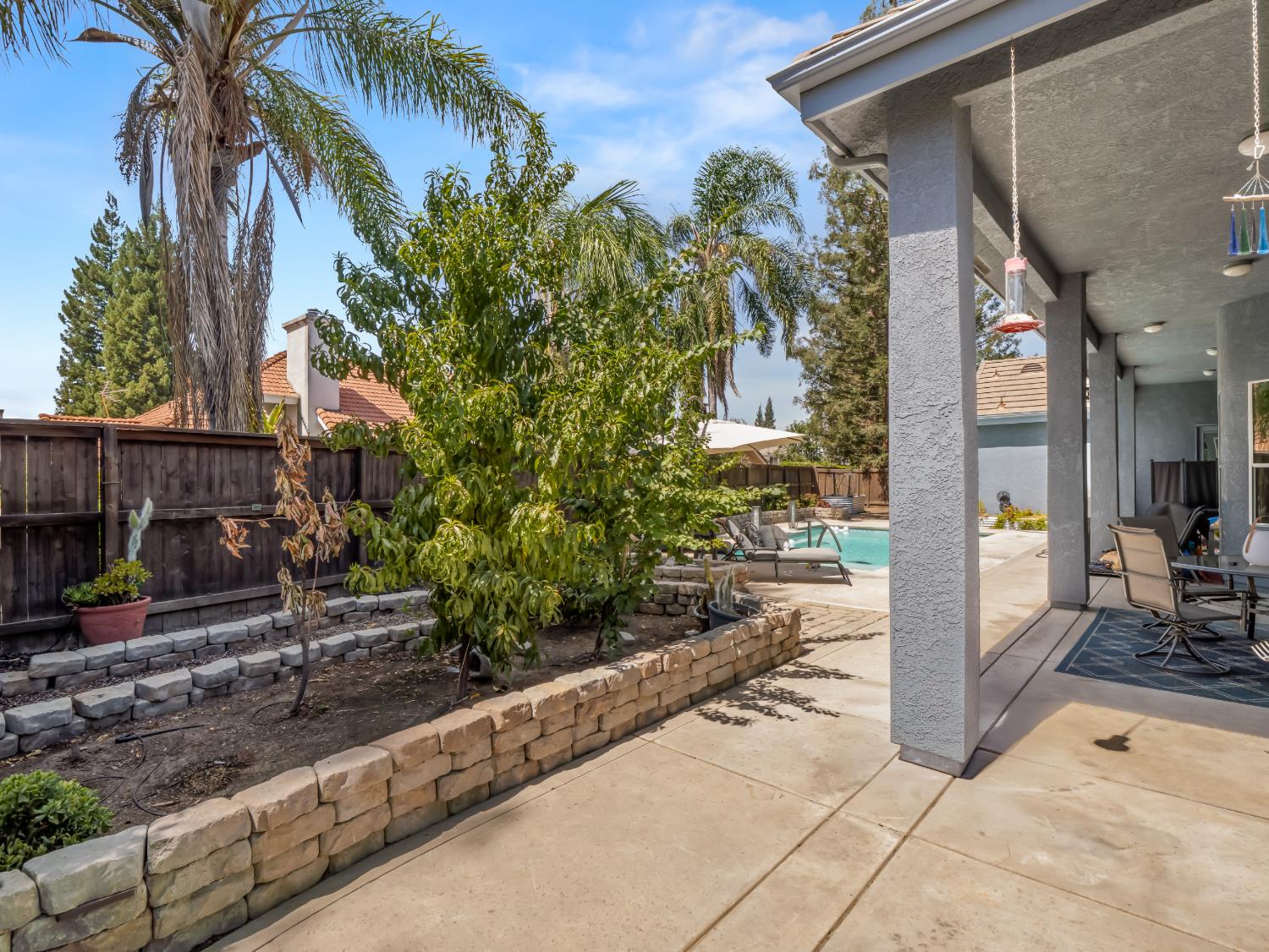 152 W Peace River Dr, Fresno, CA 93711