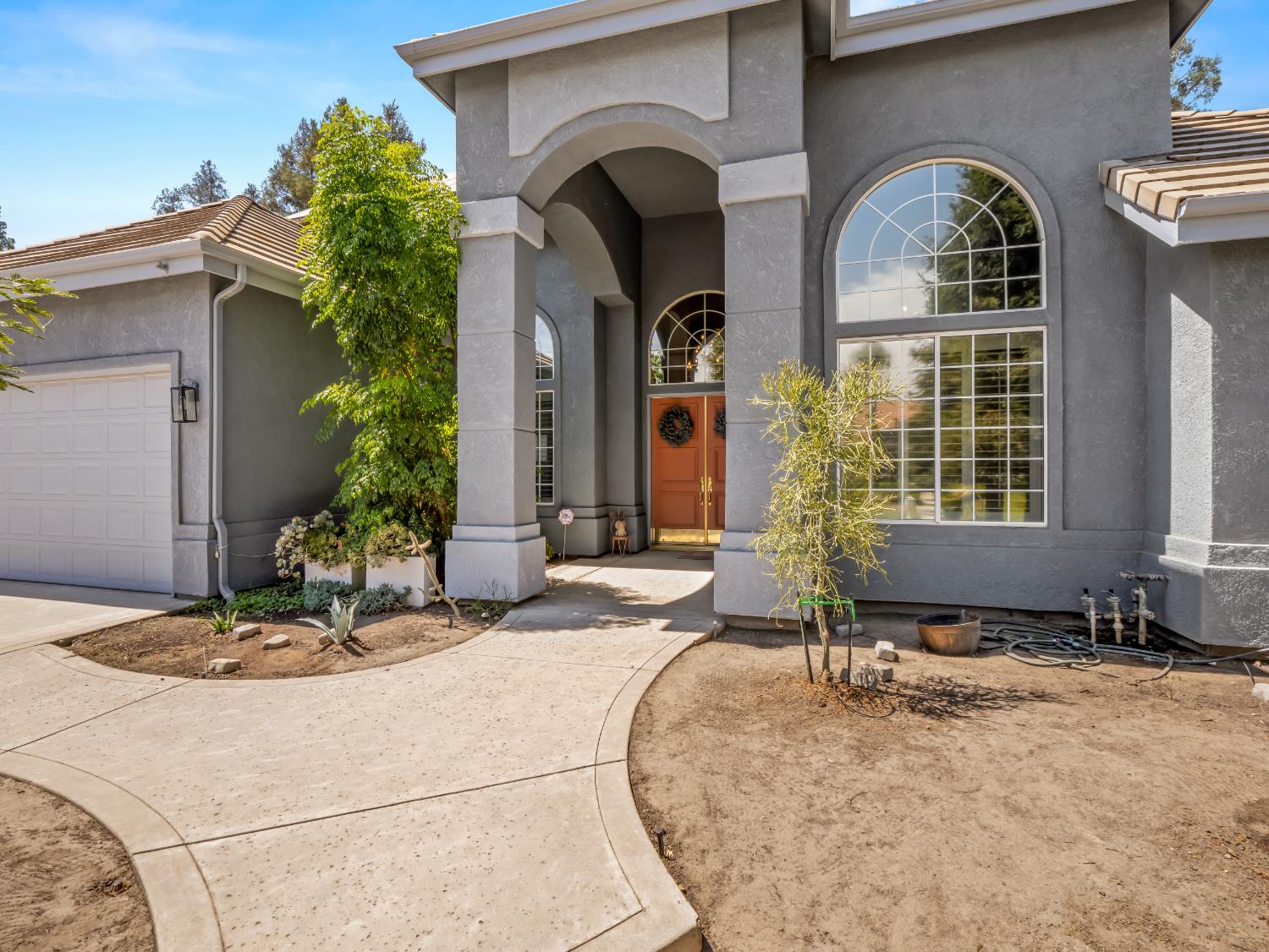 152 W Peace River Dr, Fresno, CA 93711