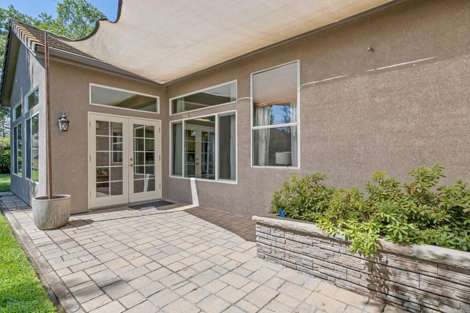 5533 W River Bottom Ave, Fresno, CA 93722