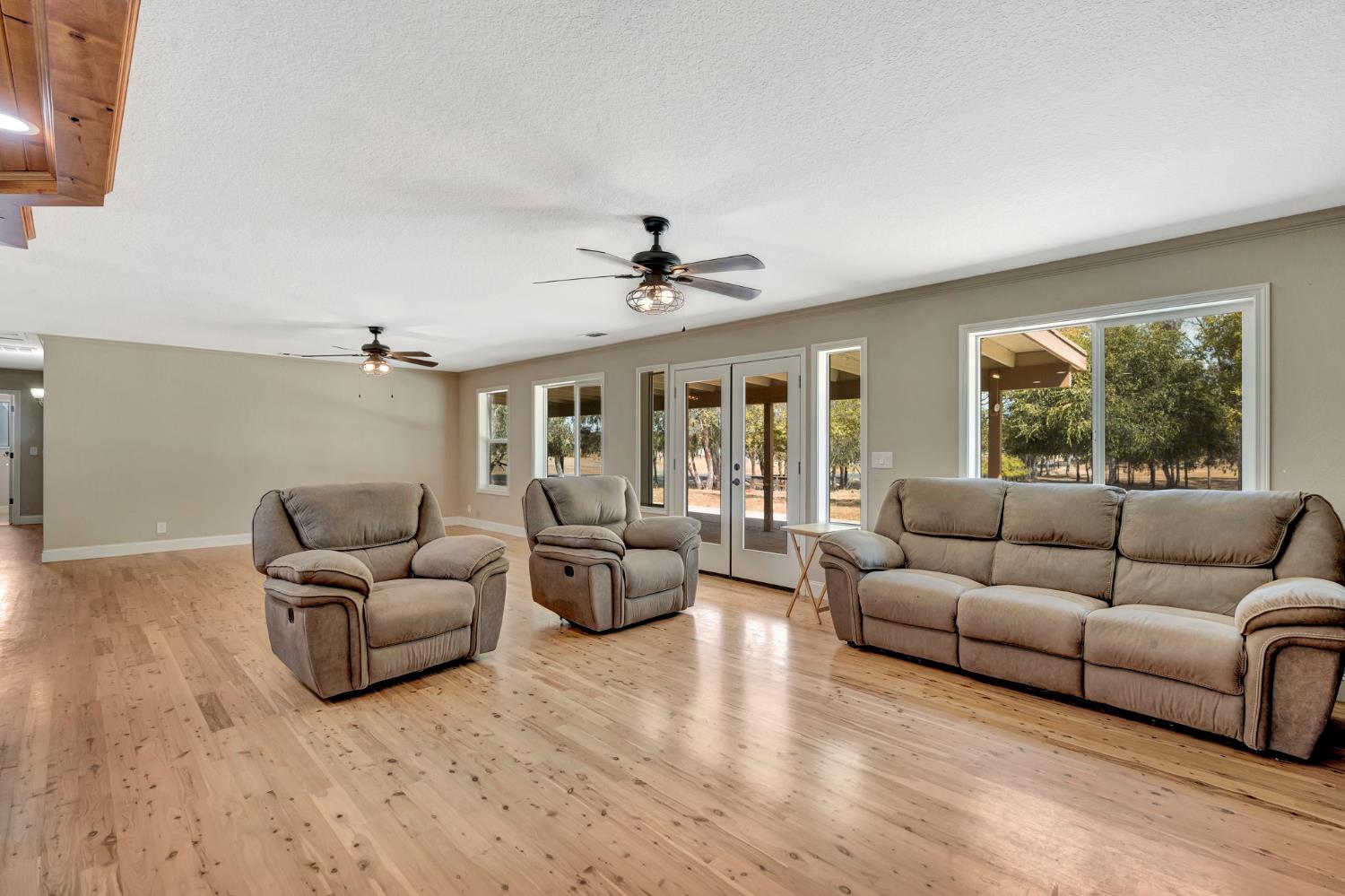 31031 Donald Ave, Madera, CA 93636